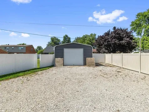 1365 Pennsylvania Avenue Lewisport KY 42351
