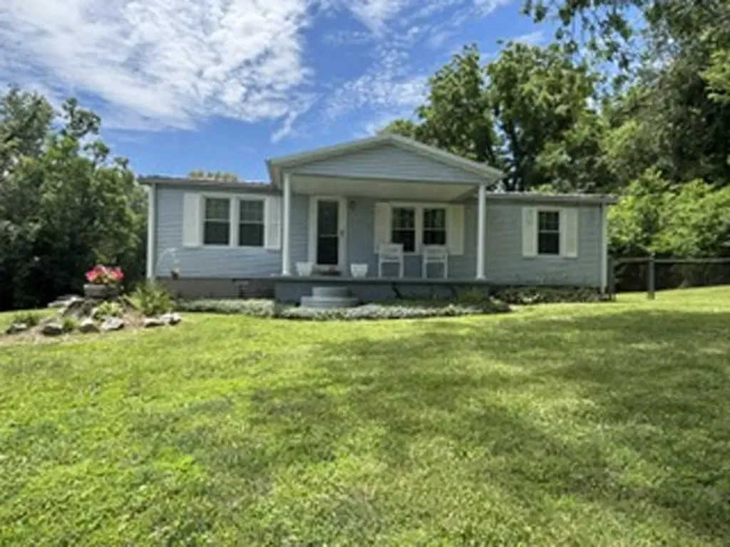 1054 Yelvington Grandview Drive Maceo KY 42355