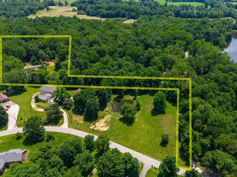 2498 Nannie Belle Lp Owensboro KY 42303