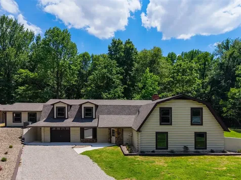 2498 Nannie Belle Lp Owensboro KY 42303
