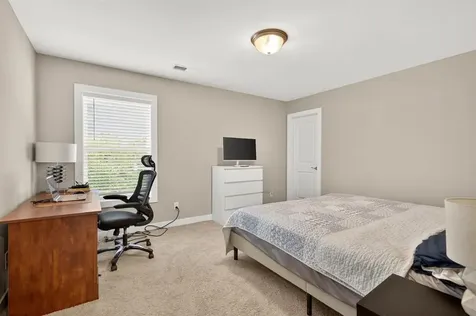 2260 Deer Valley Boulevard Utica KY 42376
