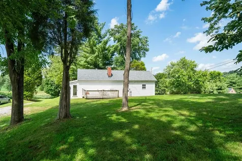 4590 Pleasant Valley Road Philpot KY 42366