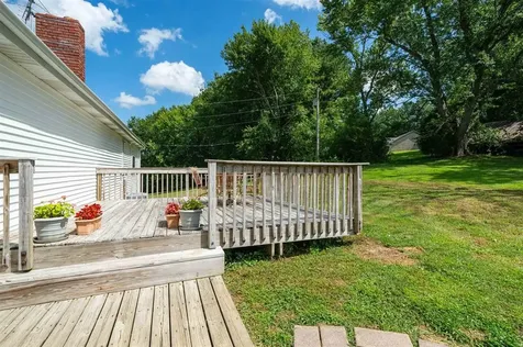 4590 Pleasant Valley Road Philpot KY 42366