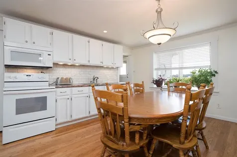 4590 Pleasant Valley Road Philpot KY 42366