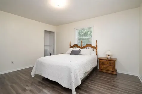 4590 Pleasant Valley Road Philpot KY 42366