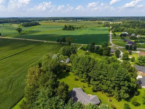 4590 Pleasant Valley Road Philpot KY 42366