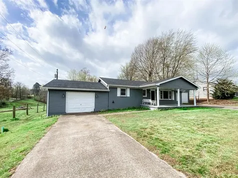 1526 State Route 176 Greenville KY 42345