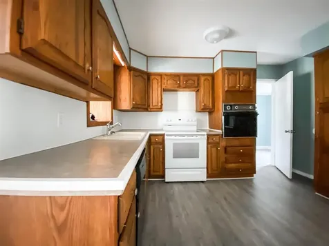 1526 State Route 176 Greenville KY 42345