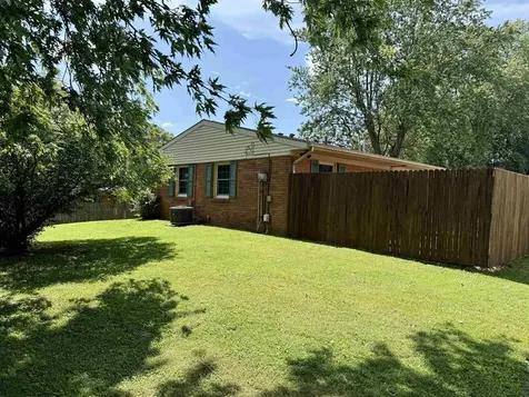 6504 Lilac Court Utica KY 42376
