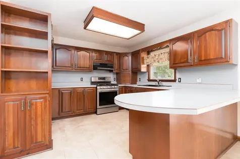 2238 S Stratford Drive Owensboro KY 42301