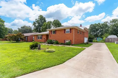 2238 S Stratford Drive Owensboro KY 42301