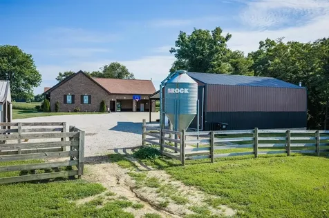 10835 Jackson Road North Utica KY 42376