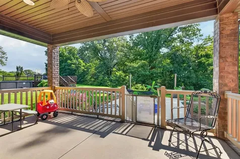 10835 Jackson Road North Utica KY 42376