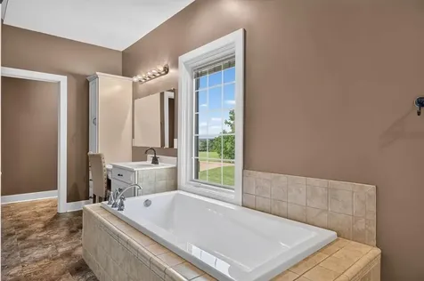 10835 Jackson Road North Utica KY 42376