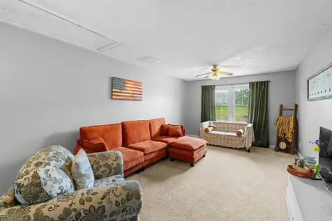 5033 Sturbridge Place Owensboro KY 42303-2213