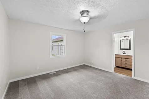 4818 Grandview Drive Owensboro KY 42303