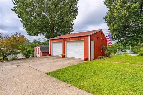 906 N 2nd Street Central City KY 42330