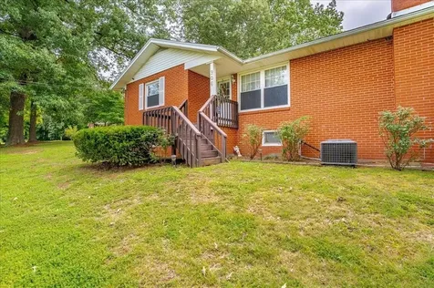 906 N 2nd Street Central City KY 42330