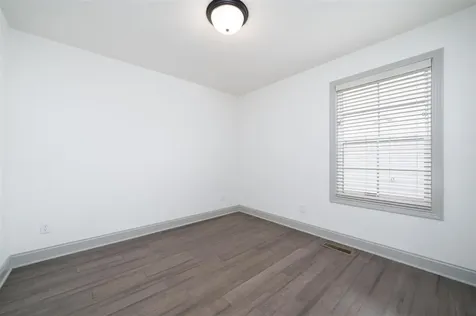1968 Spring Lakes Circle Bowling Green KY 42104