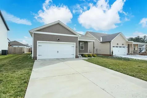1968 Spring Lakes Circle Bowling Green KY 42104