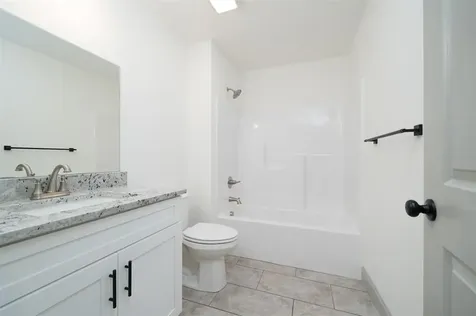 1968 Spring Lakes Circle Bowling Green KY 42104