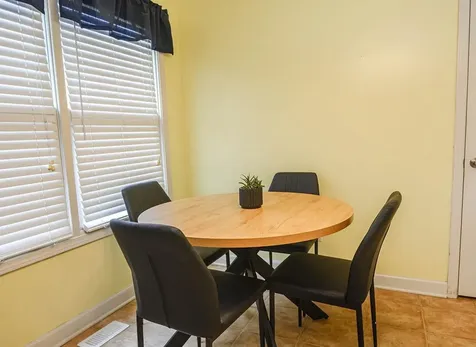 102 Goldfinch Drive Owensboro KY 42301-0255
