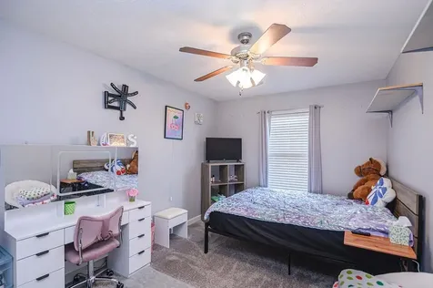 102 Goldfinch Drive Owensboro KY 42301-0255