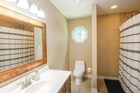 102 Goldfinch Drive Owensboro KY 42301-0255