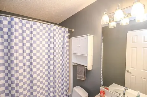 102 Goldfinch Drive Owensboro KY 42301-0255