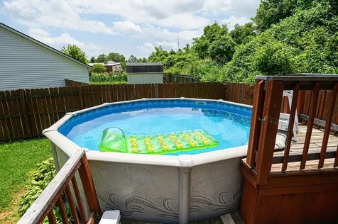 102 Goldfinch Drive Owensboro KY 42301-0255