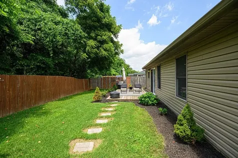 102 Goldfinch Drive Owensboro KY 42301-0255