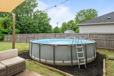 6452 Autumn Valley Trace Utica KY 42376