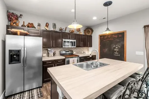6452 Autumn Valley Trace Utica KY 42376