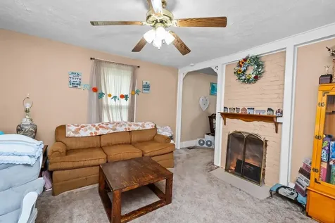 210 W 6th Street Calhoun KY 42327
