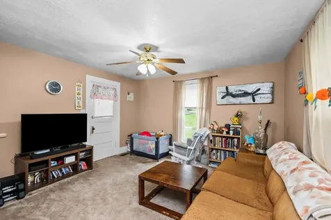 210 W 6th Street Calhoun KY 42327