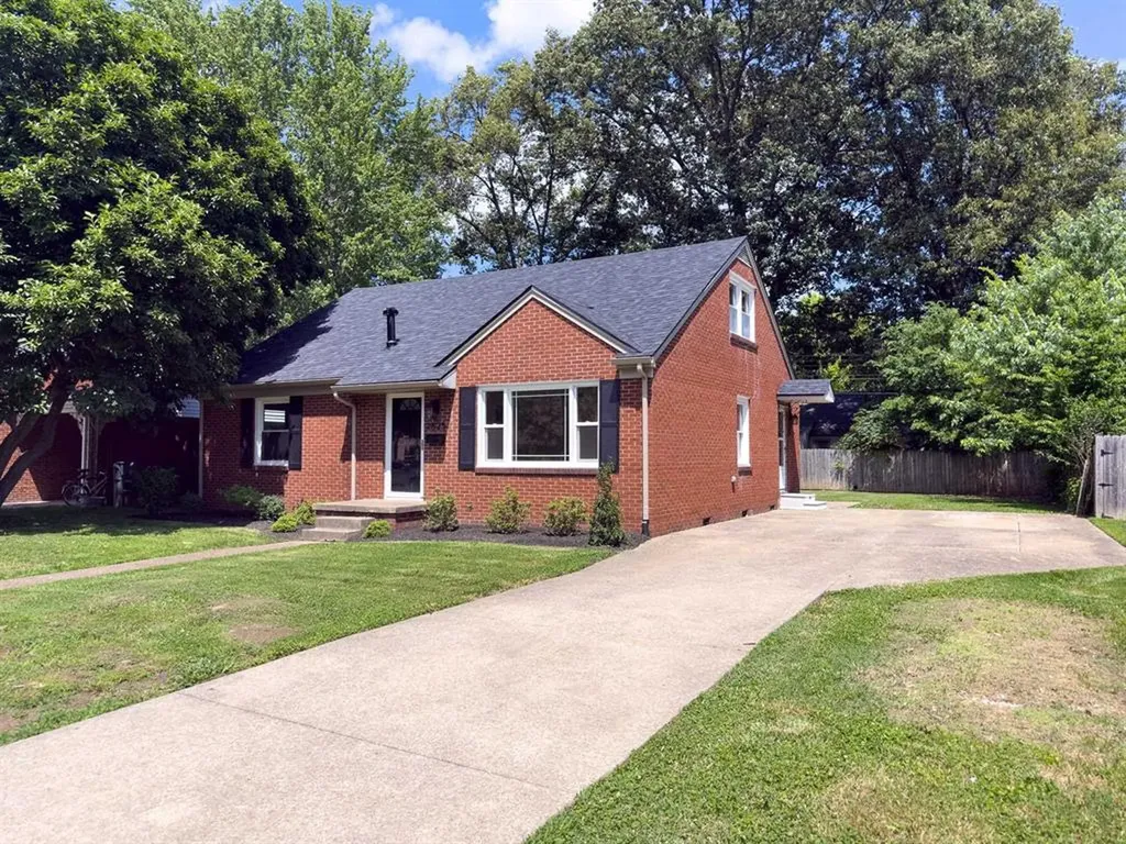 2625 S. Cherokee Drive Owensboro KY 42301