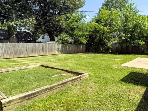 2625 S. Cherokee Drive Owensboro KY 42301