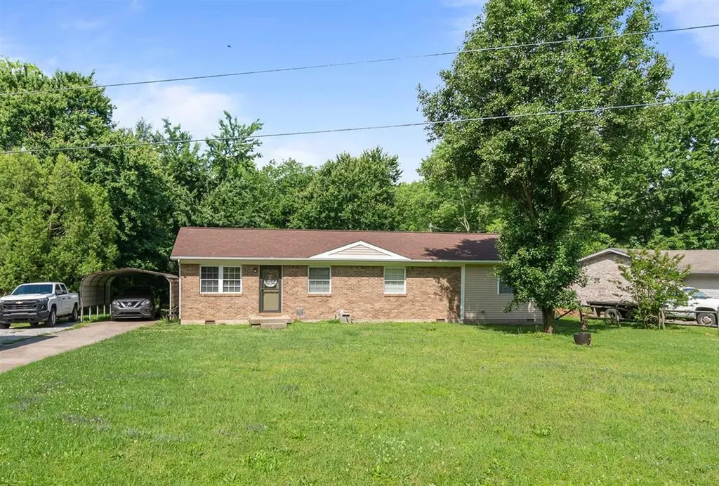 133 Countryside Drive Centertown KY 42328
