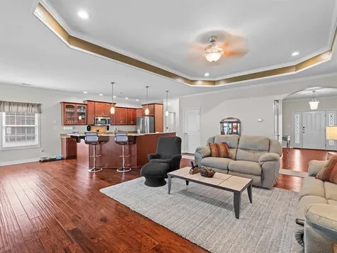 130 Oak Tree Lane Calhoun KY 42327