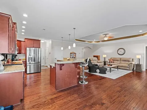 130 Oak Tree Lane Calhoun KY 42327