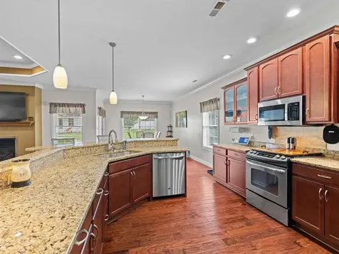 130 Oak Tree Lane Calhoun KY 42327