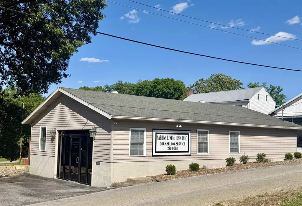 121 Apple Alley Hartford KY 42347