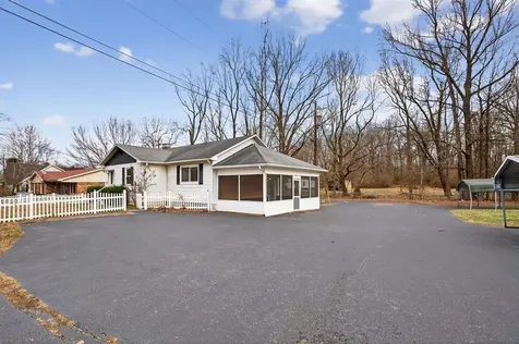 508 W Mose Rager Boulevard Drakesboro KY 42337