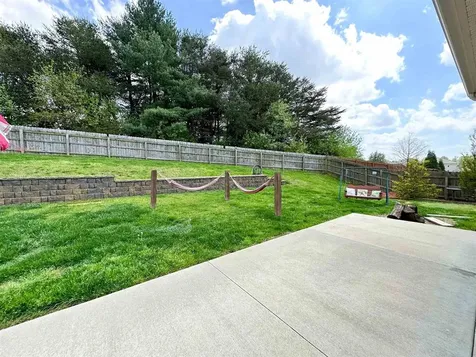2339 Blossom Court Utica KY 42376
