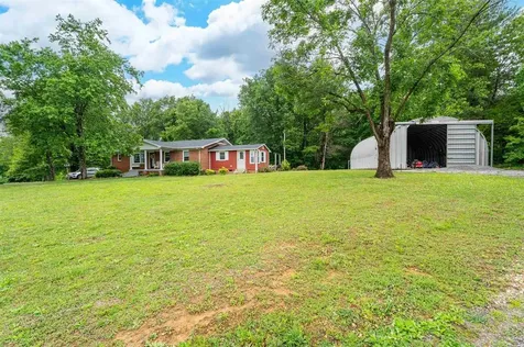 6215 Hwy 54 E Fordsville KY 42343