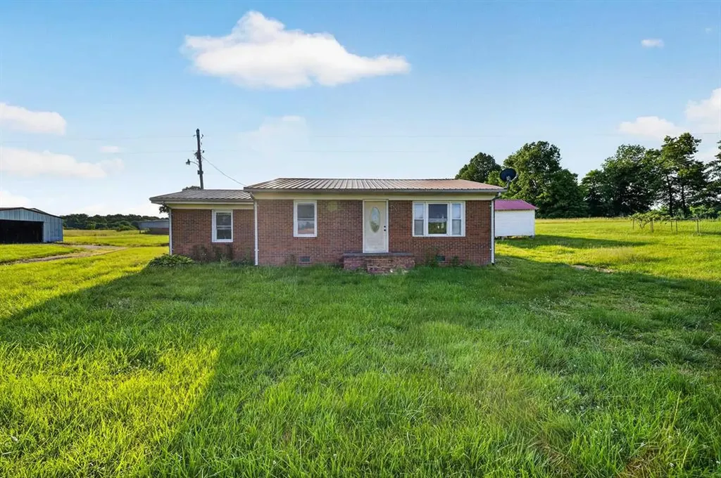 809 Mt Vernon Road Hartford KY 42347