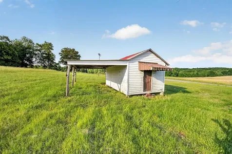 809 Mt Vernon Road Hartford KY 42347
