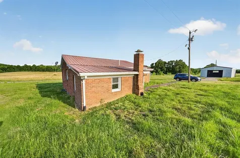 809 Mt Vernon Road Hartford KY 42347