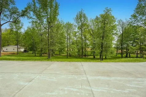 14 Big Oak Circle Calhoun KY 42327