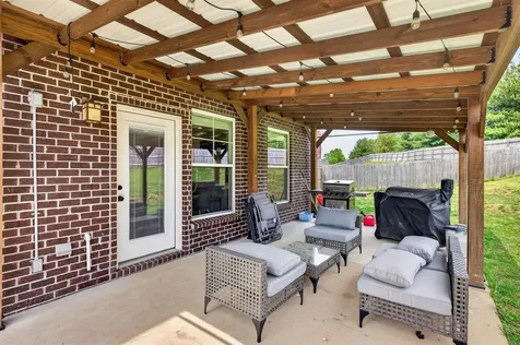 2324 Meadowhill Lane Utica KY 42376